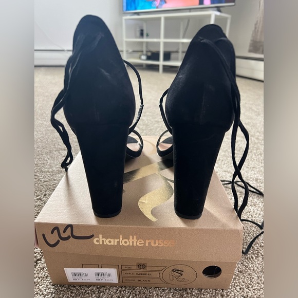 Ankle-tie block heel - Size 11 - Picture 3 of 5